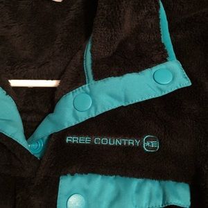 Women’s fleece pullover